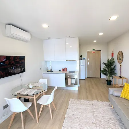 Top-floor One-bedroom Flats - Peaceful With Ocean And Views Lejlighed Funchal (Madeira)