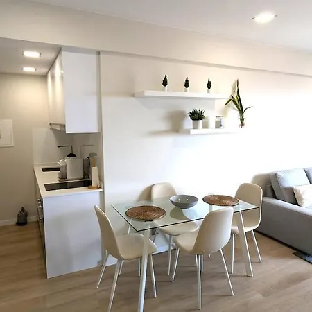 Top-floor One-bedroom Flats - Peaceful With Ocean And Views * Φουνκάλ