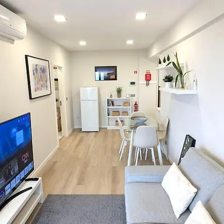Top-floor One-bedroom Flats - Peaceful With Ocean And Views 公寓