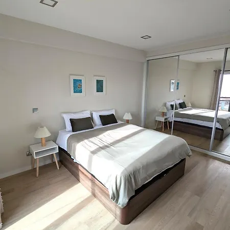 Top-floor One-bedroom Flats - Peaceful With Ocean And Views *