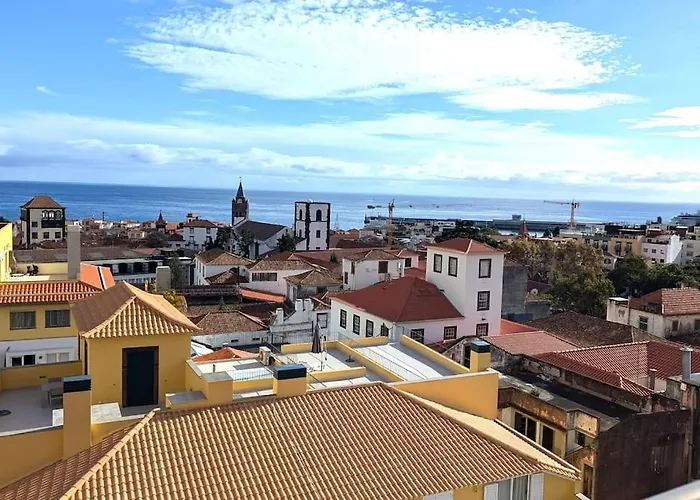 Top-floor One-bedroom Flats - Peaceful With Ocean And Views * 丰沙尔