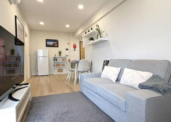 Top-floor One-bedroom Flats - Peaceful With Ocean And Views 丰沙尔