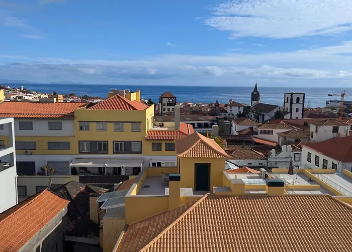 Top-floor One-bedroom Flats - Peaceful With Ocean And Views * 丰沙尔