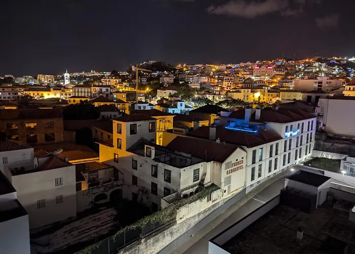 Top-floor One-bedroom Flats - Peaceful With Ocean And Views 公寓 *