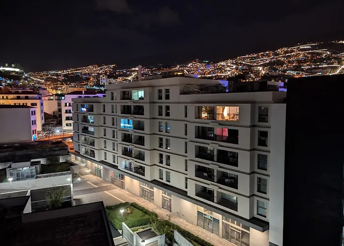 Top-floor One-bedroom Flats - Peaceful With Ocean And Views 丰沙尔