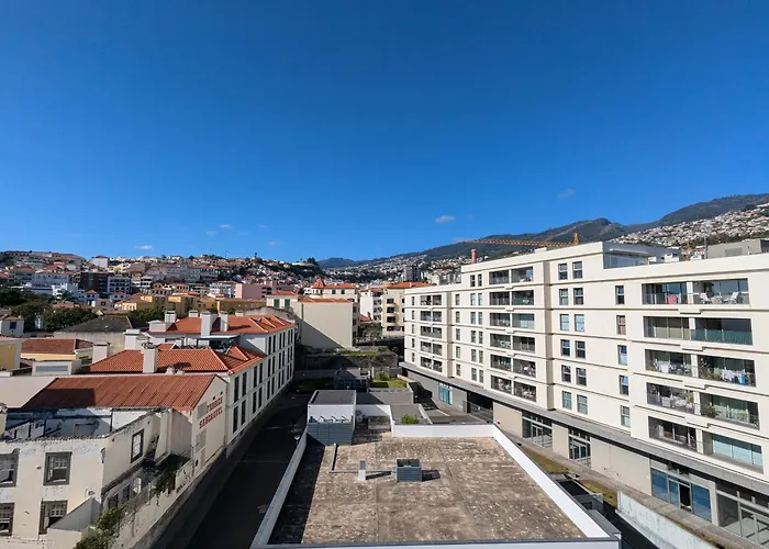 公寓 Top-floor One-bedroom Flats - Peaceful With Ocean And Views *