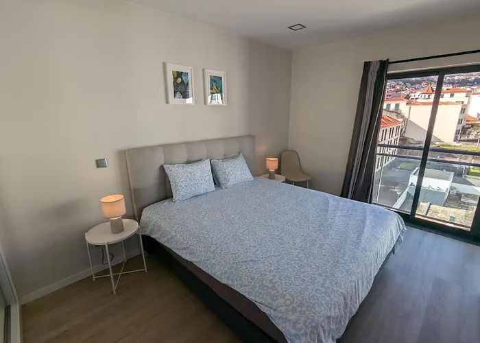 Top-floor One-bedroom Flats - Peaceful With Ocean And Views * 丰沙尔