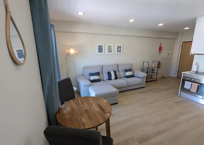 Top-floor One-bedroom Flats - Peaceful With Ocean And Views 丰沙尔