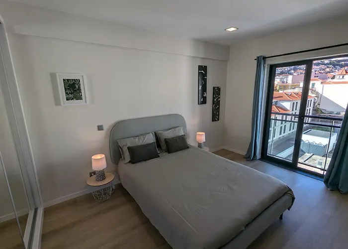 公寓 Top-floor One-bedroom Flats - Peaceful With Ocean And Views