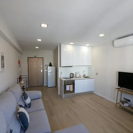 Апартаменты Top-floor One-bedroom Flats - Peaceful With Ocean And Views Фуншал